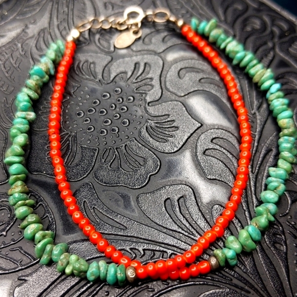 Turquoise red seed bead vintage bracelette
